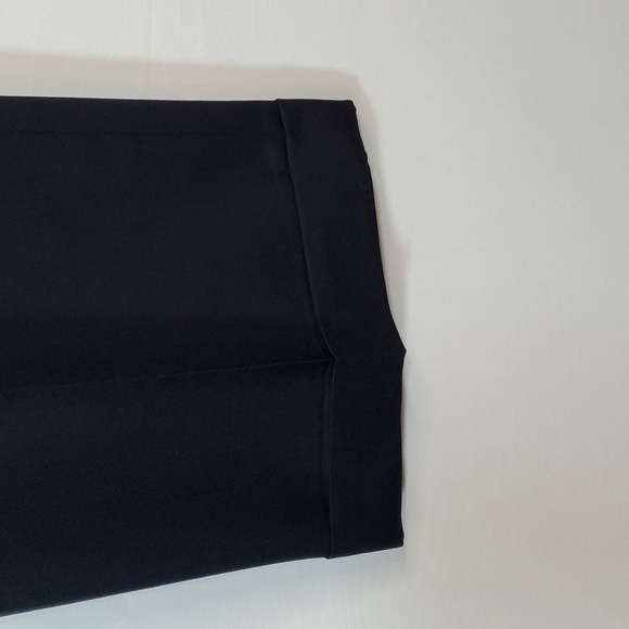 Men's Pleated Navy Blue Dress Pants - Picture 3 of 8